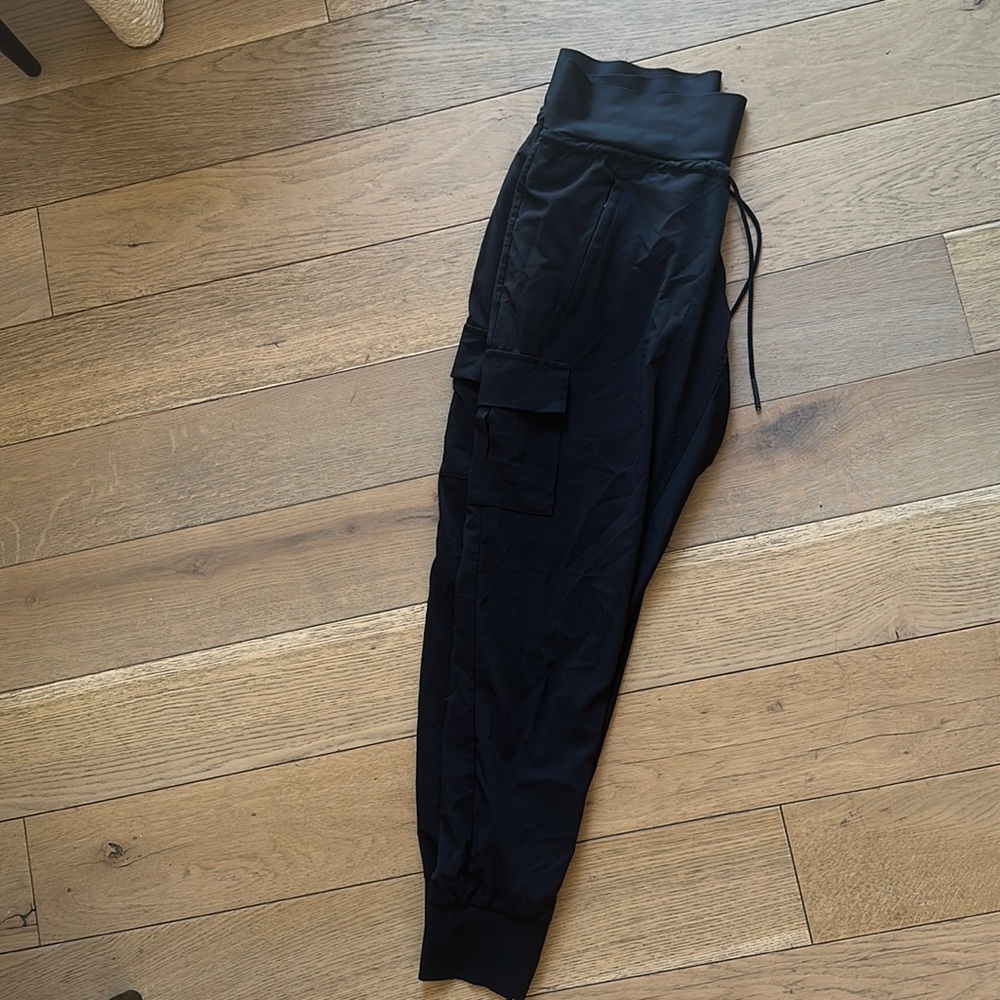 Athleta black cargo joggers - Sutton Jogger